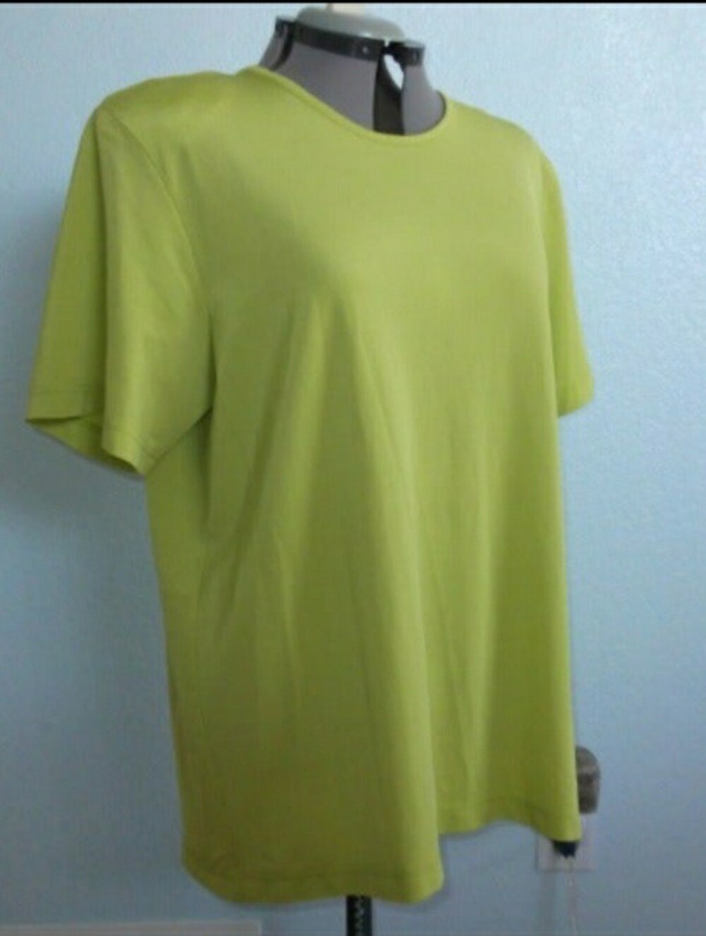 Elisabeth by Liz Claiborbe Lime Green Women’s Crew Neck Top, 3X (24-26)